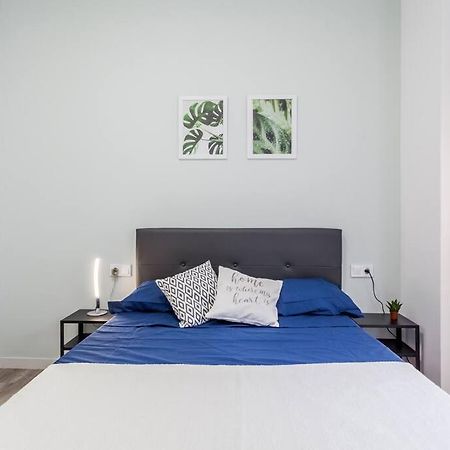 Apartamento Nuevo Cerca De La Playa Y Del Centro Valencia Exteriör bild
