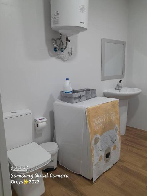 Apartamento Nuevo Cerca De La Playa Y Del Centro Valencia Exteriör bild