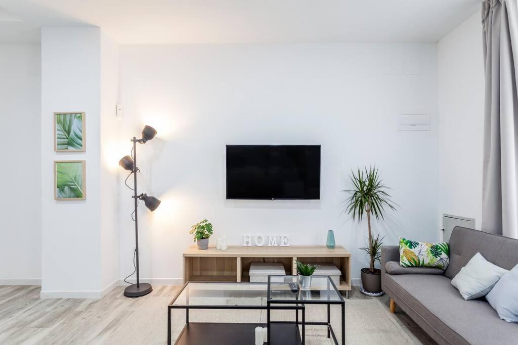 Apartamento Nuevo Cerca De La Playa Y Del Centro Valencia Exteriör bild
